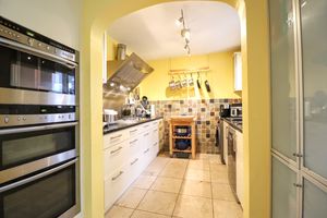 Kitchen- click for photo gallery